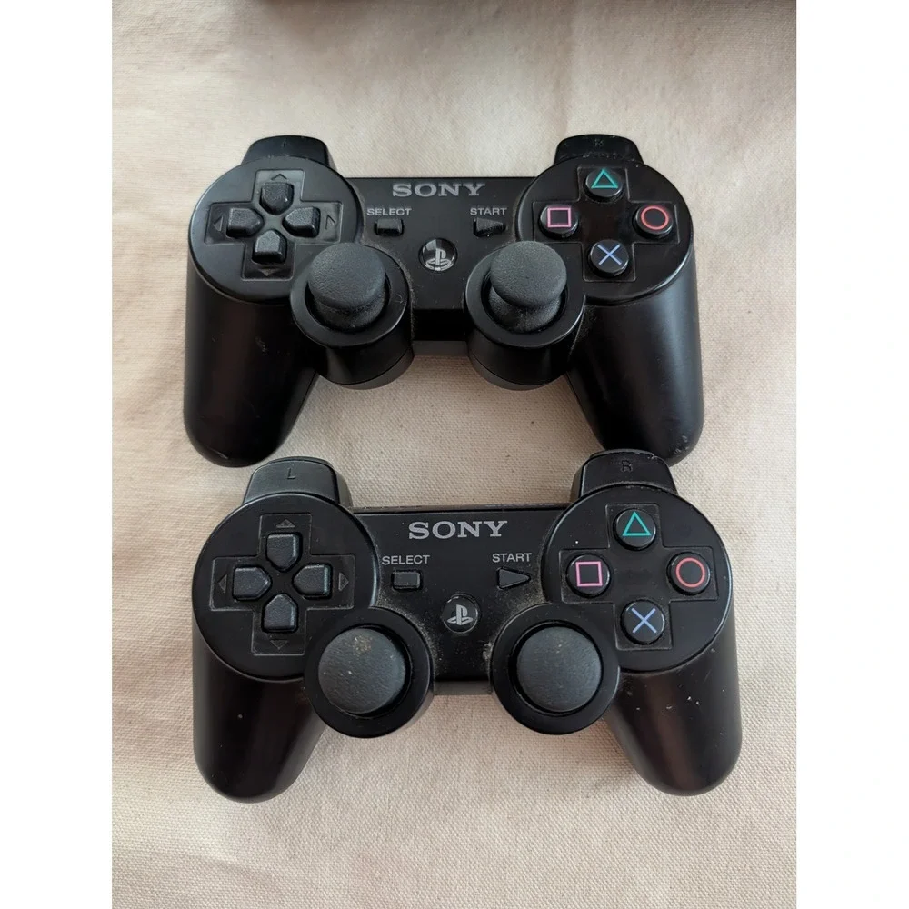 Sony PlayStation 3 PS3 Fat Console 60GB 4 USB Backwards Compatible Bundle